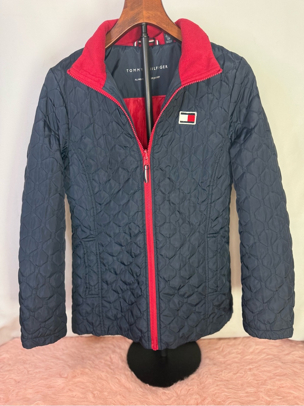 Tommy Hilfiger - Navy Quilted Puffer Jacket with Red Trim - Size S